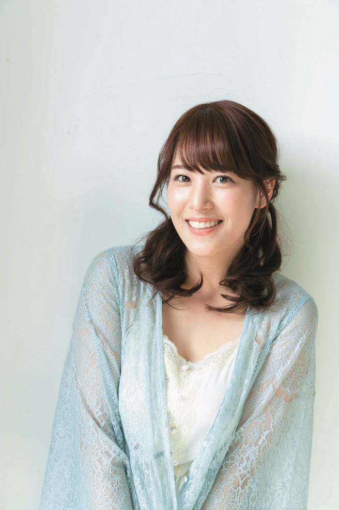 鷲見玲奈アナ(C)Takeo Dec./集英社