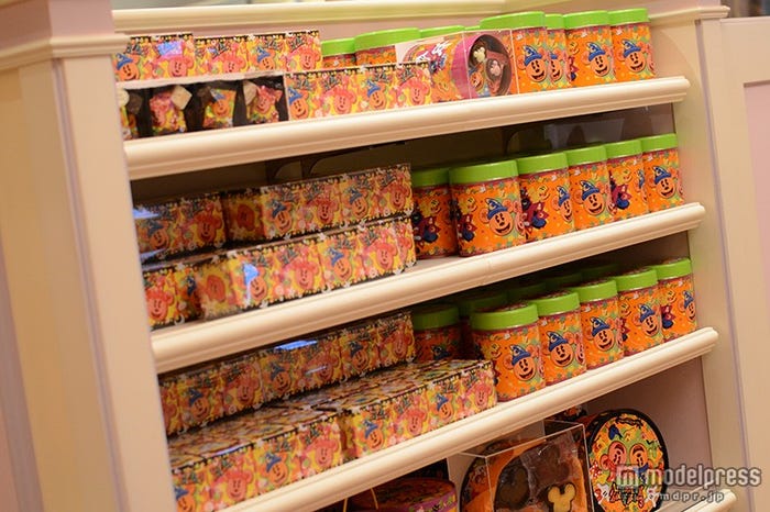 お土産にぴったりなお菓子がずらり