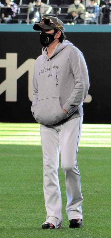 日本ハム・新庄監督 巨人・松井新監督、中日・工藤新監督誕生を歓迎「プロ野球の話題が出るっていうこと自体がめちゃくちゃ嬉しい」
