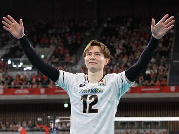 バレー男子 日本代表が逆転で4強進出！高橋藍の強烈スパイクが流れ変える 21得点に「勝ったことが大きな部分」完全アウェー状態で3セット連続奪取 2年ぶりのメダル獲得に王手