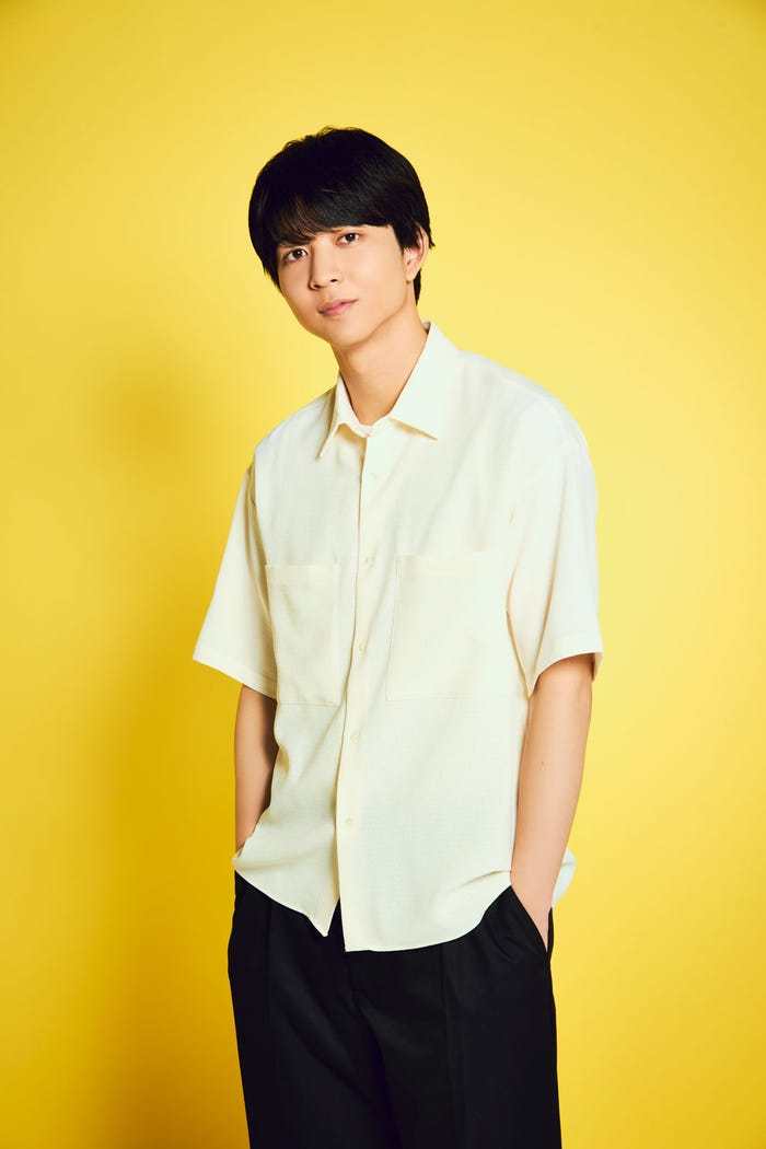 鈴木仁(C)「死ぬまでバズってろ!!」製作委員会・MBS