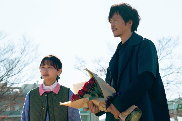 影山優佳、田辺誠一「ハコビヤ」第6話より(C)「ハコビヤ」製作委員会