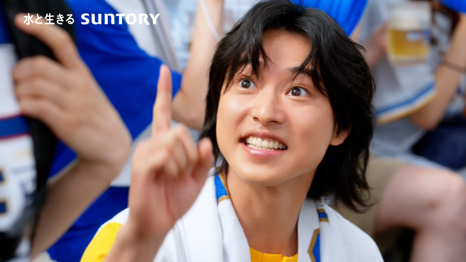 山崎賢人「球場」篇より（提供写真）