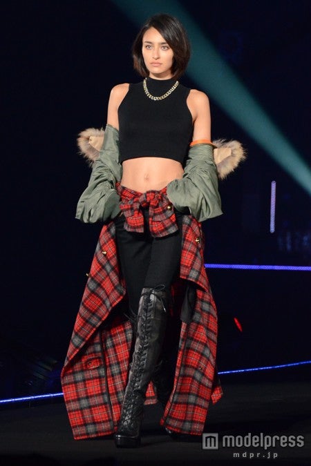 モデルプレスのインタビューに応じた長谷川潤