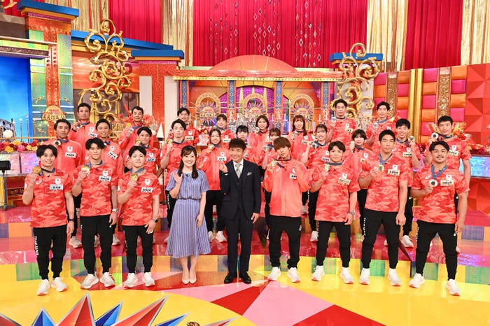 水卜麻美アナ、上田晋也、パリ五輪メダリスト(C)日本テレビ