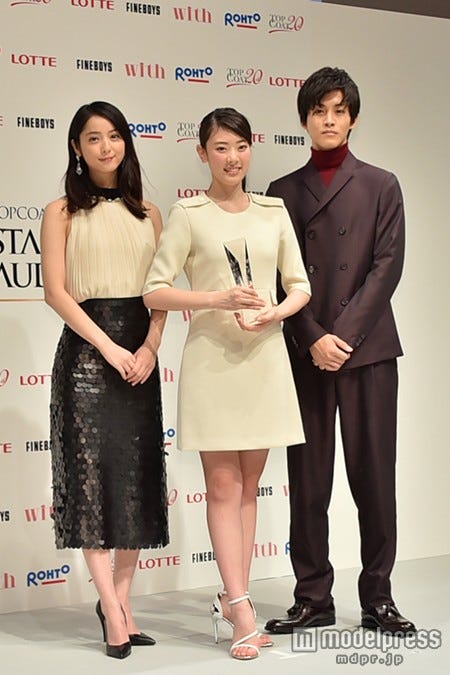 佐々木希、グランプリの小林京香さん、松坂桃李