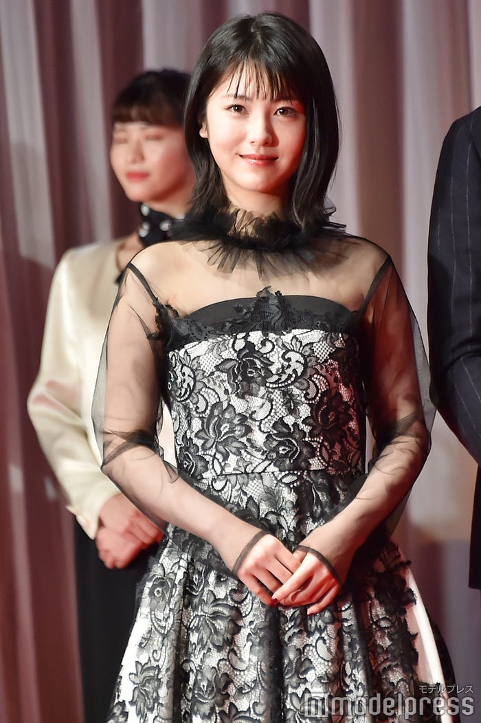 浜辺美波(C)モデルプレス