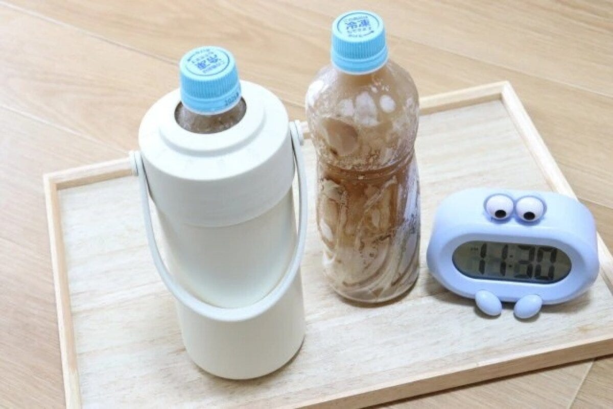 ペットボトルホルダーに入れたものと入れてないものを比較 ペットボトルホルダーに入れたものと入れてないものを比較