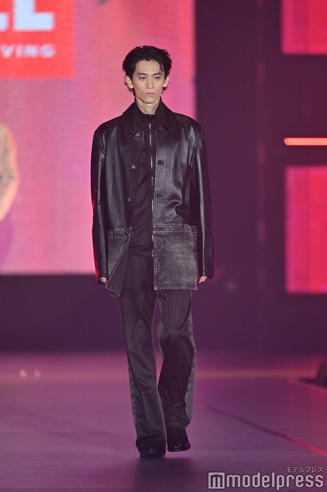 （C）モデルプレス