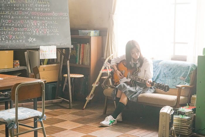 生見愛瑠(C)2026「君が最後に遺した歌」製作委員会