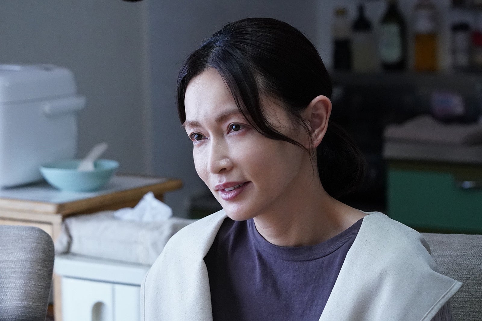 長谷川京子「降り積もれ孤独な死よ」第9話より（C）井龍一・伊藤翔太／講談社（C）ytv