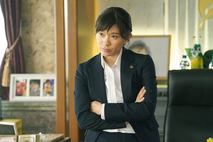 篠原涼子/「民衆の敵」第8話より(C)フジテレビ