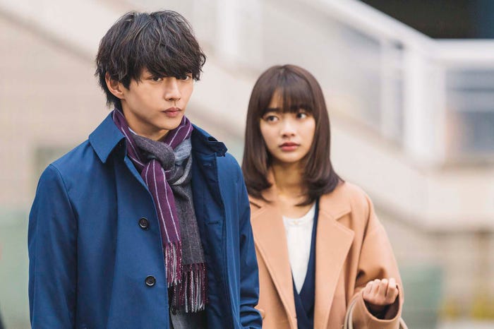 佐藤大樹、見上愛/「liar」第3話より(C)MBS/TBS