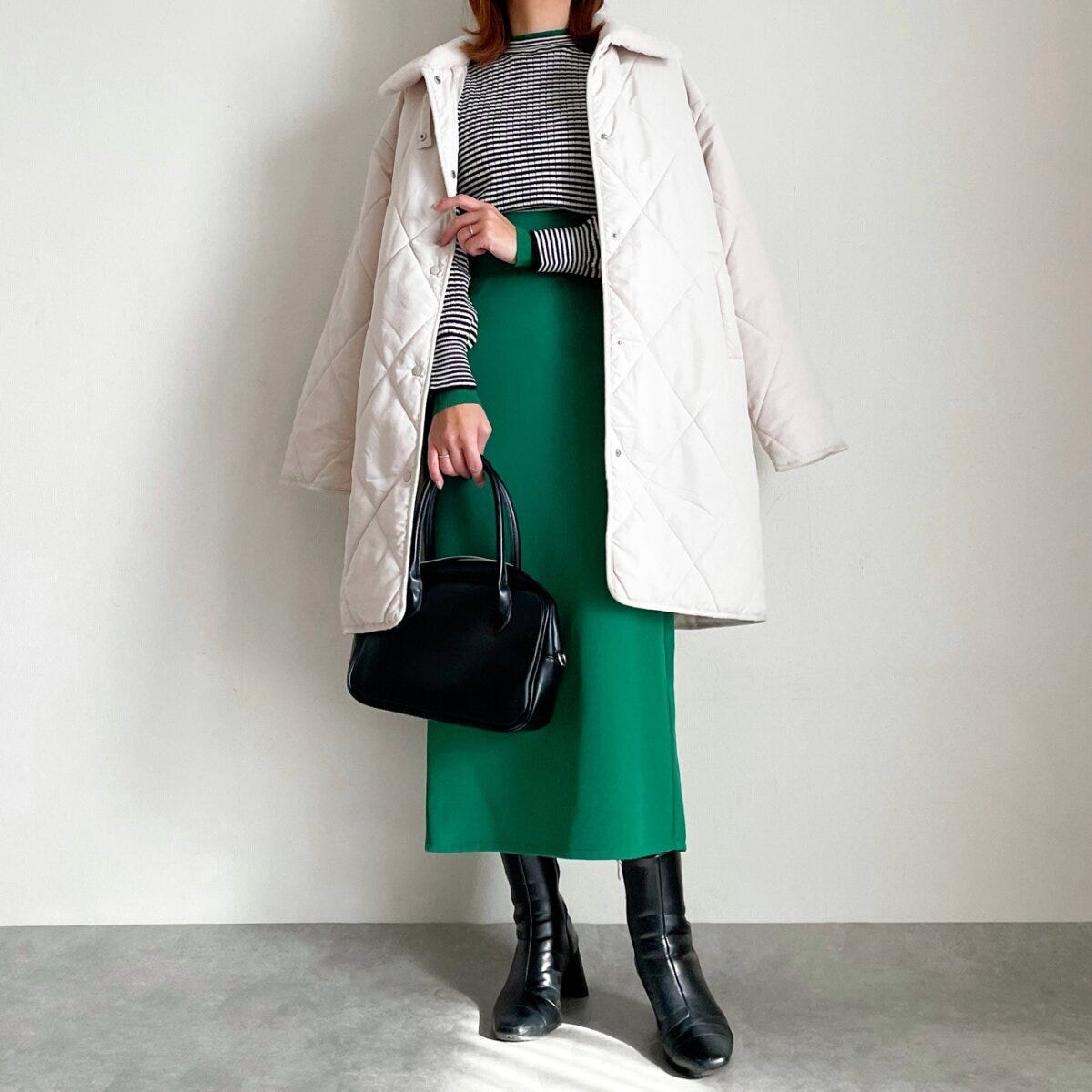 BONLECILLカヌレニットとグリーンスカートコーデ