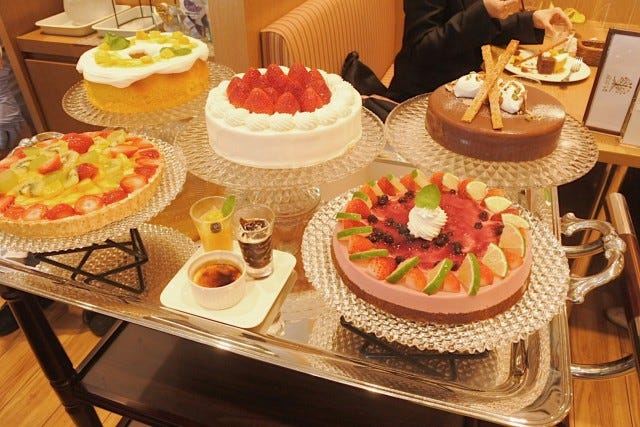 フルーツ・スイーツワゴン