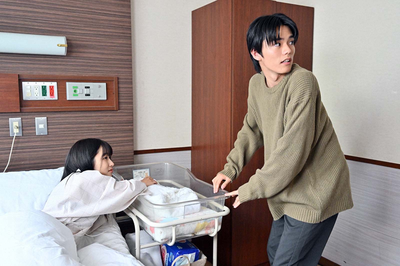 片岡凜、日向亘「ペンディングトレイン―８時２３分、明日　君と」最終話より（C）TBS