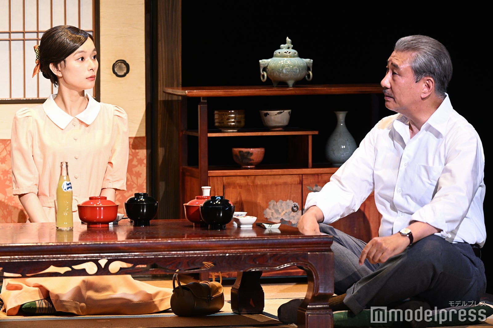 芳根京子、中井貴一（C）モデルプレス