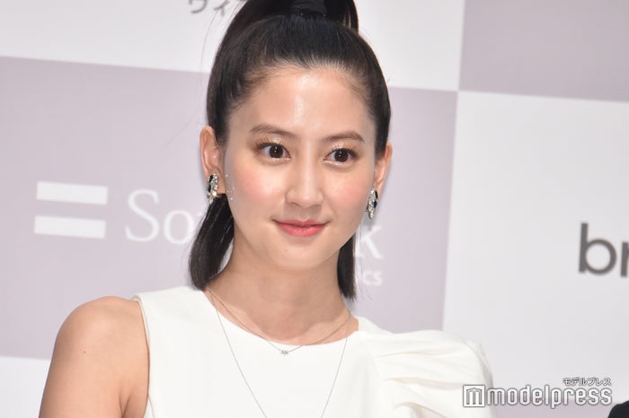 河北麻友子 誕生日イメチェンで雰囲気ガラリ 新ヘアに反響 モデルプレス 河北麻友子 誕生日イメチェンで雰囲気ガラリ 新ヘアに反響 モデルプレス