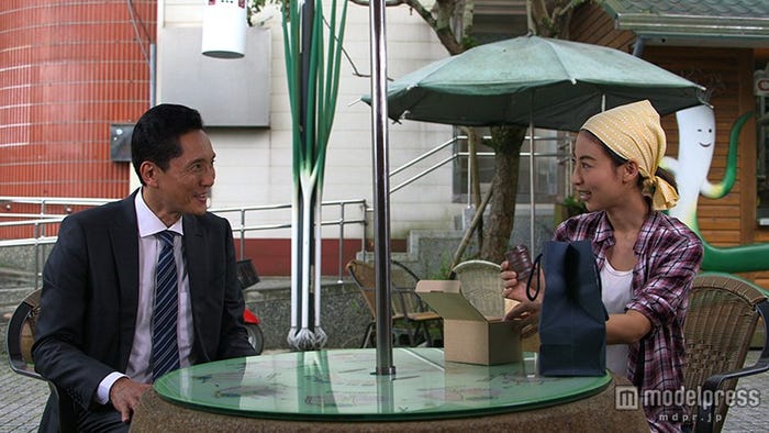 松重豊、大久保麻梨子/『孤独のグルメ Season5』場面カットより(画像提供:所属事務所)