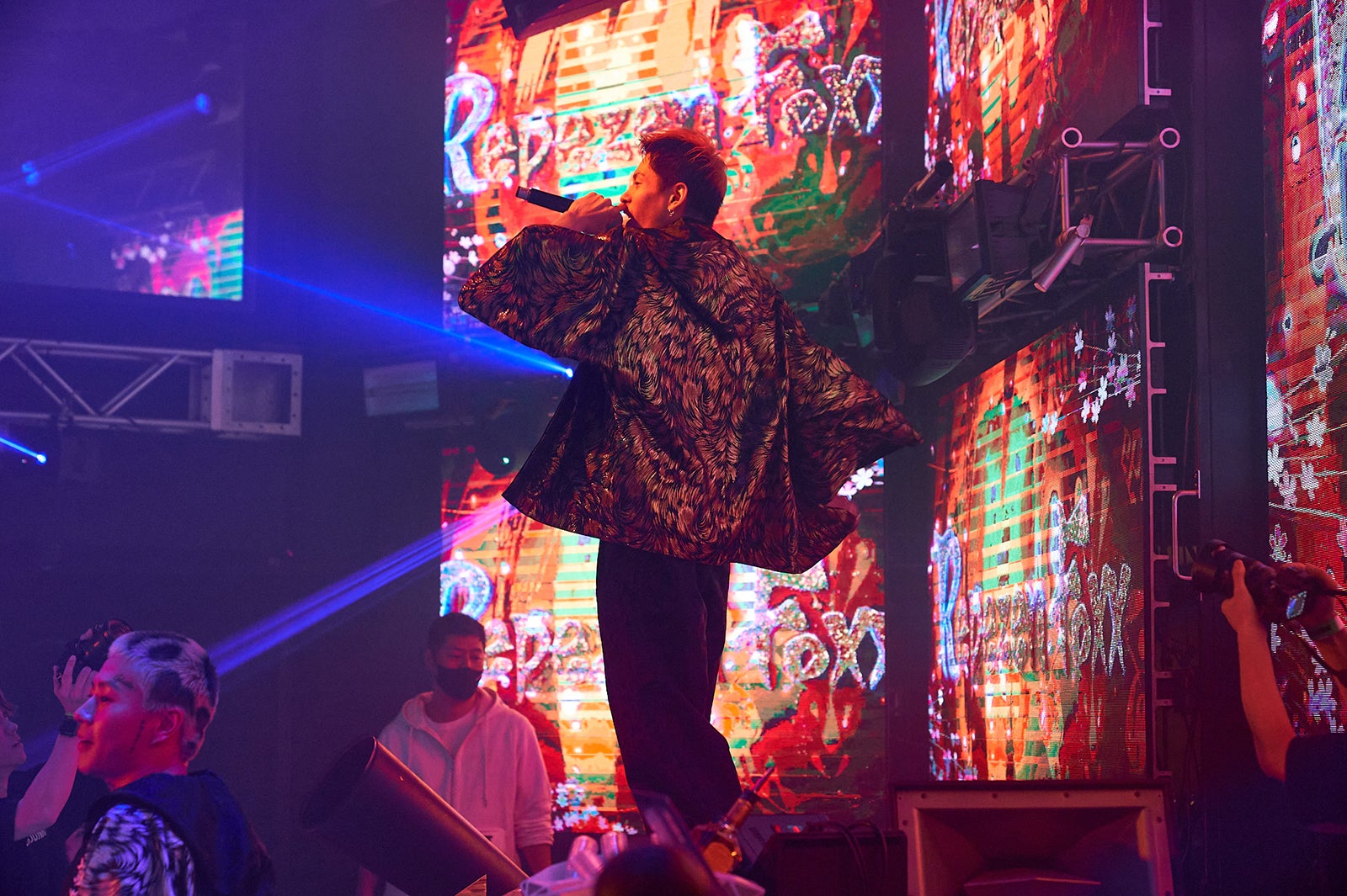 DJ脇「レペゼン恐怖のカウントダウンライブ ～ガチで生配信～」（提供写真）