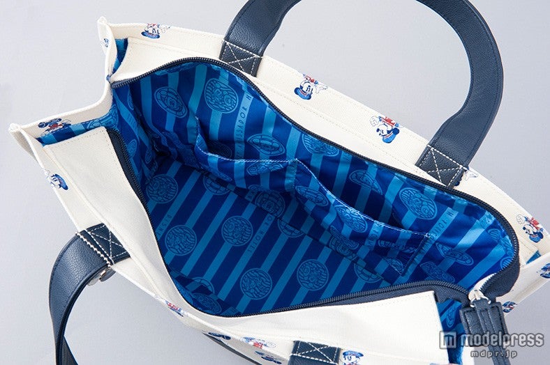 内側のデザイン／アンバサダーホテル（C）Disney