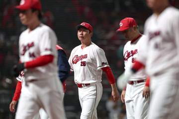 広島・新井監督 九回悪夢の逆転負けも「また切り替えて準備して」中崎を責めず 1得点の打線に奮起促す「ブルペンに負担がかかるよね。1点差だと」