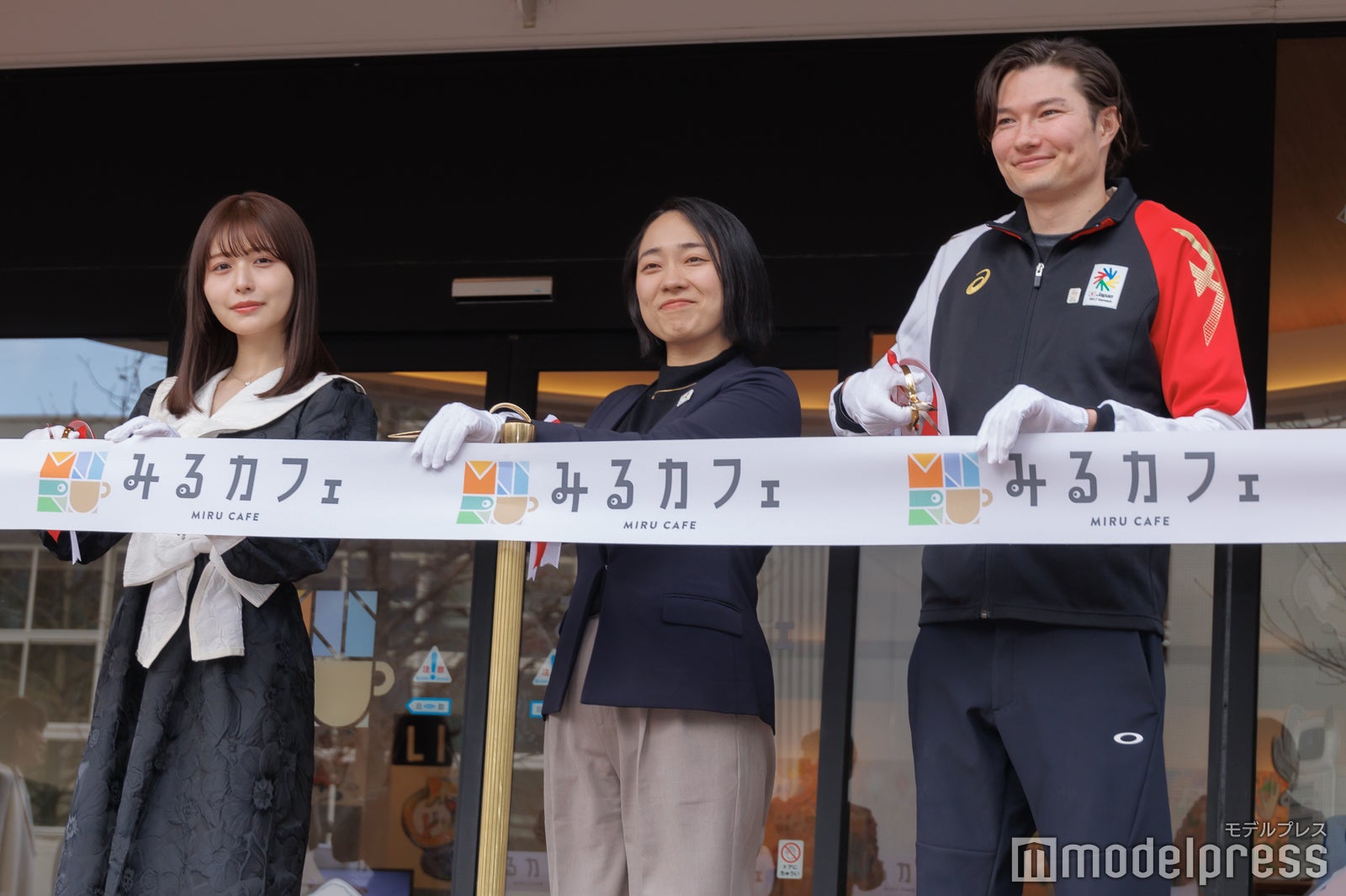 長濱ねる、川俣郁美氏、山田真樹選手（C）モデルプレス