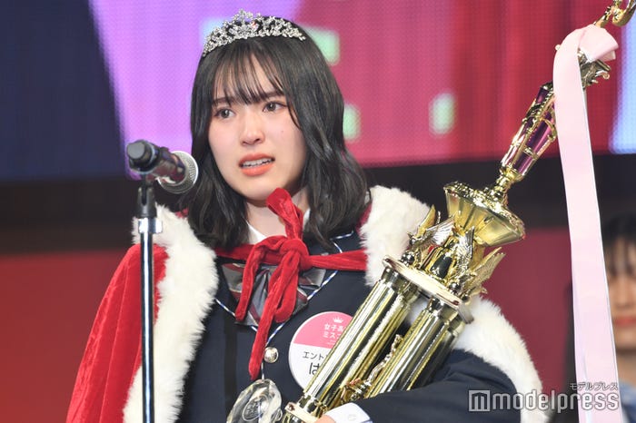 「女子高生ミスコン2022」でグランプリに輝いた「はるち」さん(C)モデルプレス