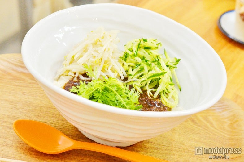 沖縄女子旅で一度は食べたい、変わり種沖縄そば