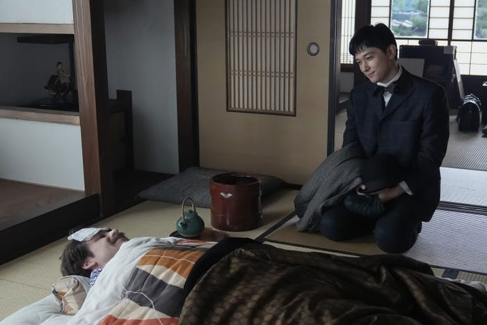 トミー・バストウ、吉沢亮「ばけばけ」第48話(C)NHK