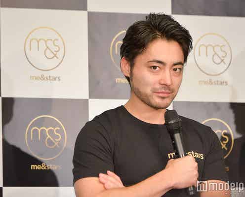 山田孝之、落札される “1日受付をする権利”が高額落札