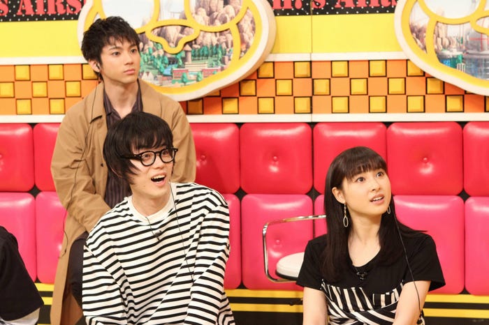 山田裕貴、菅田将暉、土屋太鳳 (C)フジテレビ