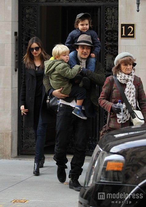 ミランダ・カー、離婚後もオーリー母と仲よし