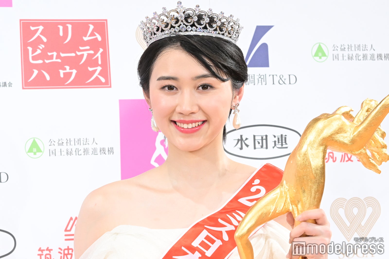 「ミス日本コンテスト2023」グランプリを受賞した吉岡恵麻さん （C）モデルプレス
