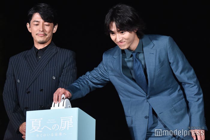 藤木直人、山崎賢人 (C)モデルプレス