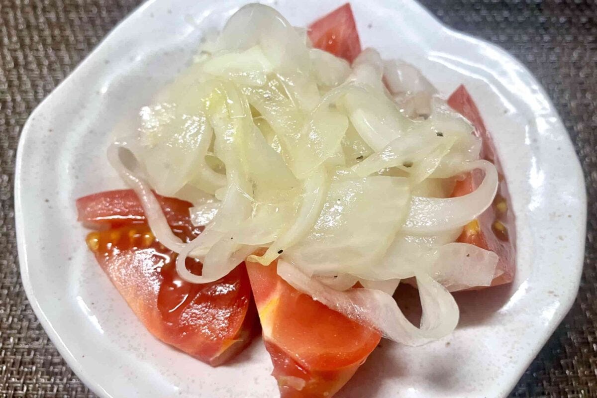 新玉ねぎのレモンオイル漬け