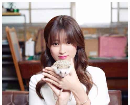 深田恭子、ハリネズミとの2ショットが悶絶級の可愛さ