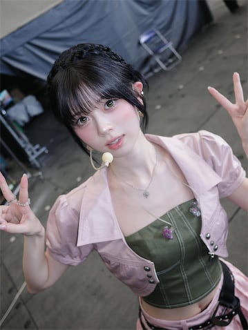 NiziUリク、"ずっとしたかった"ヘアアレンジを披露「可愛すぎて心臓止まった」