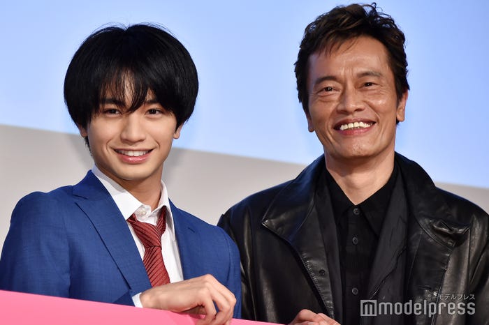 中島健人、遠藤憲一(C)モデルプレス