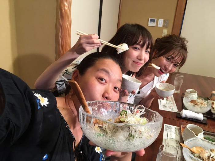 いとうあさこ、飯豊まりえ、新山千春(画像提供:関西テレビ)