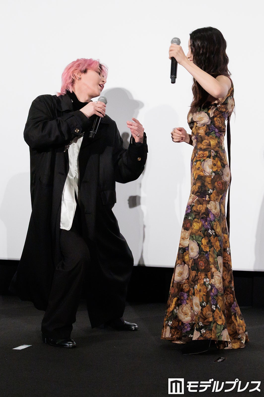 佐久間大介、土屋太鳳（C）モデルプレス