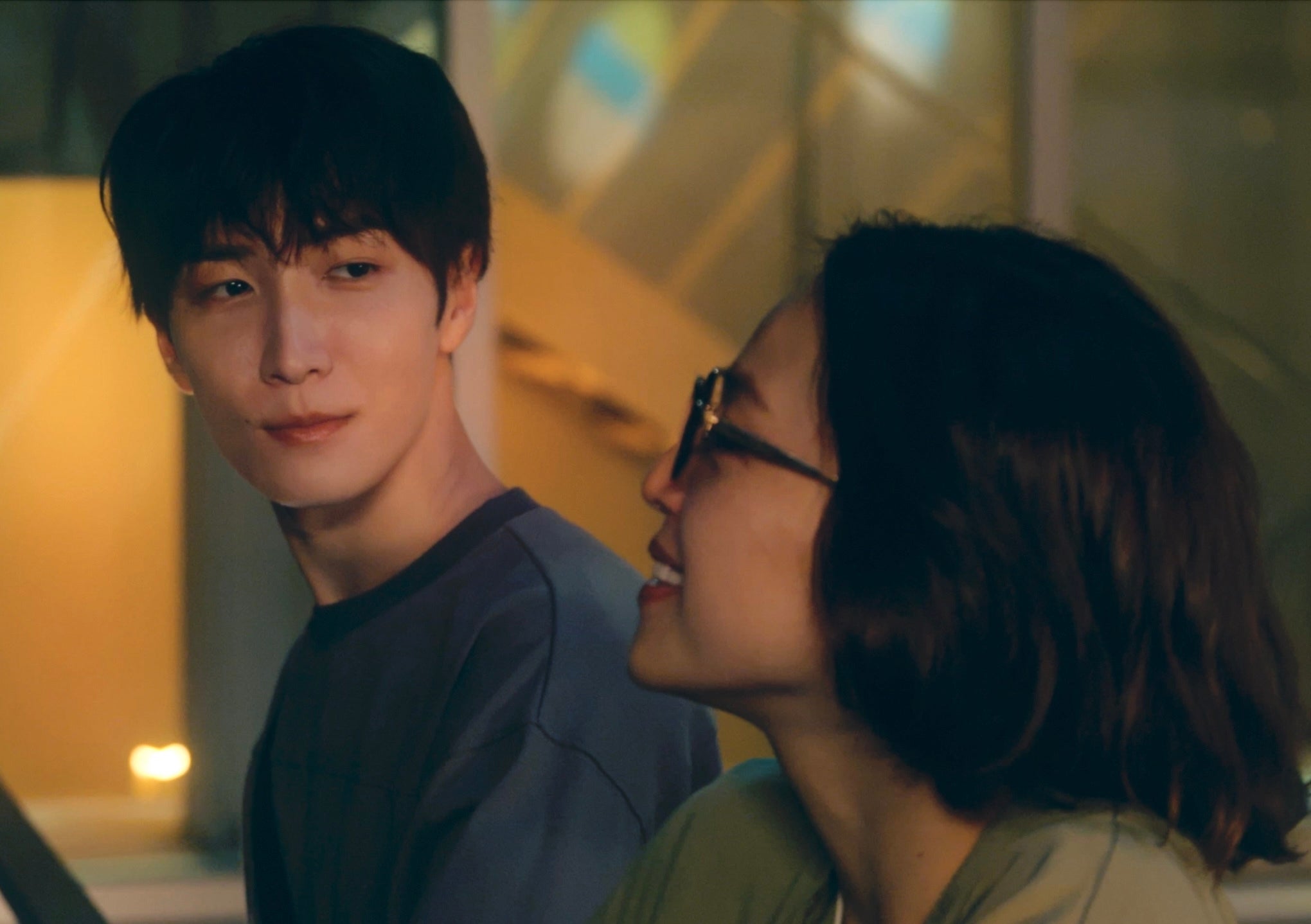 渡辺翔太、中村アン「青島くんはいじわる」より（C）テレビ朝日