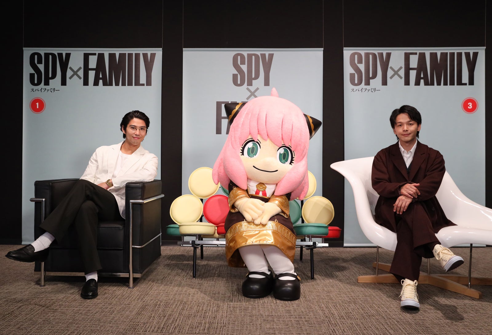 中村倫也＆賀来賢人「劇場版 SPY×FAMILY」悪役で参戦決定