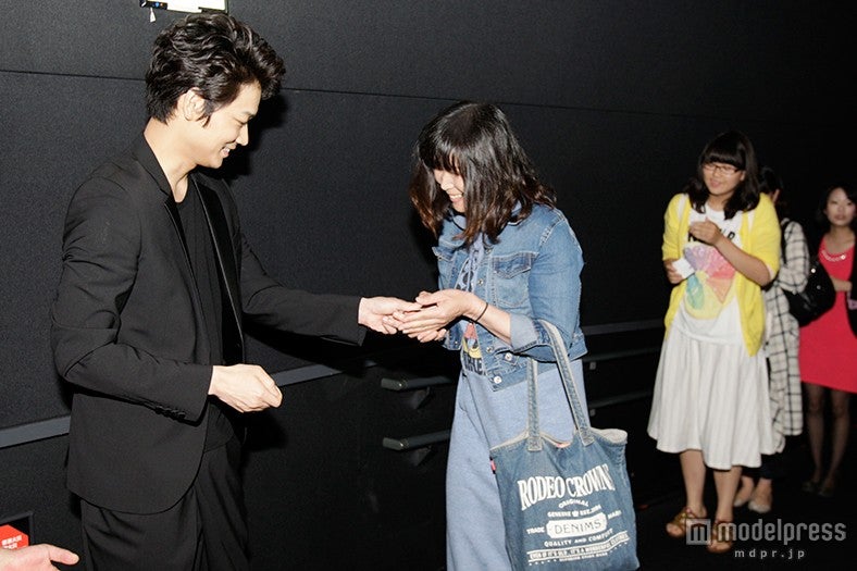 サプライズでチケットもぎりを実施