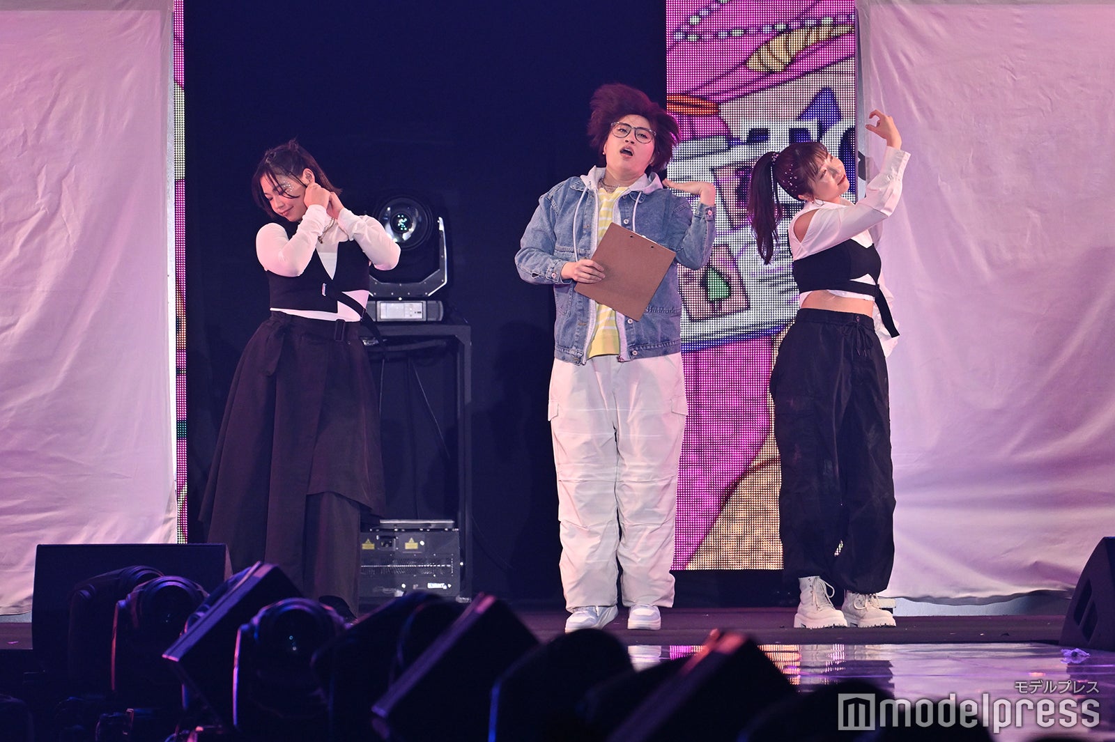 （C）モデルプレス