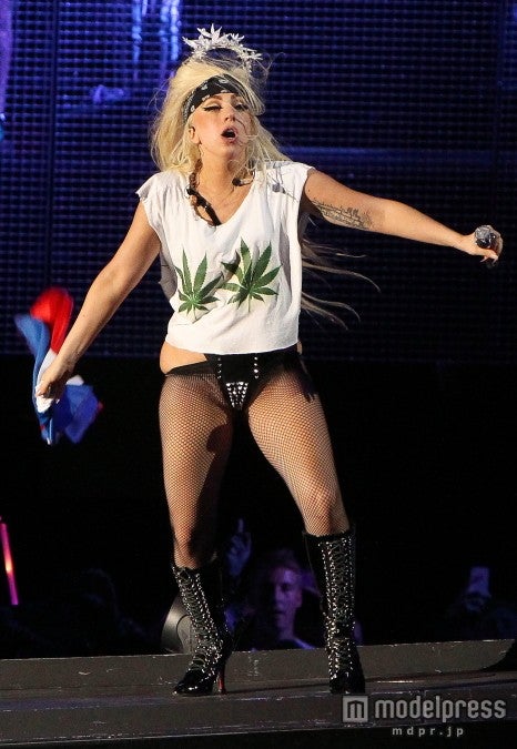 レディー・ガガ、10キロ以上の激太り