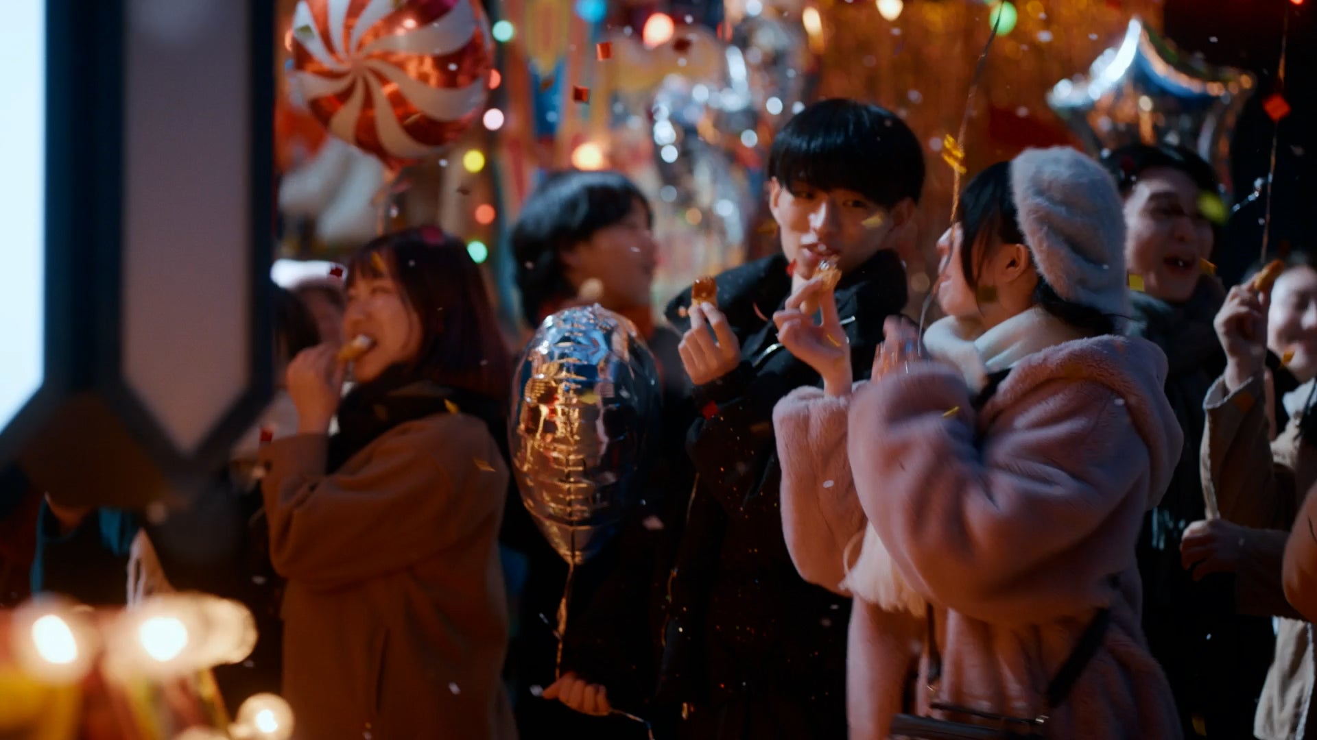 新TVCM「冬ナゲット30ピース カウントダウン」篇（提供写真）