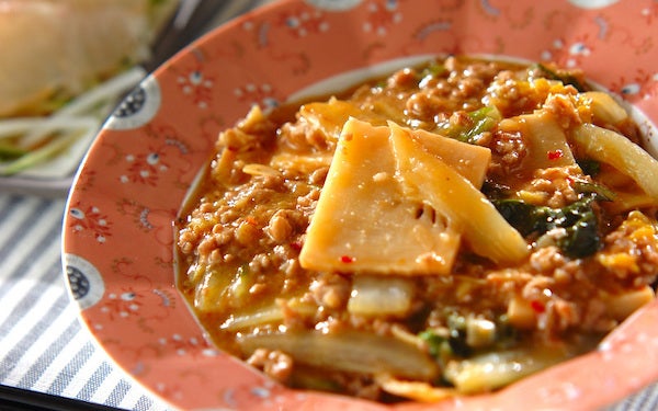 豆板醤のピリッとした辛さがたまらない、やみつきになる「マーボー白菜」