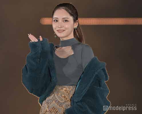 那須ほほみ、美脚披露&鎖骨ちらり 小悪魔的可愛さで魅了<GirlsAward 2023 A/W>