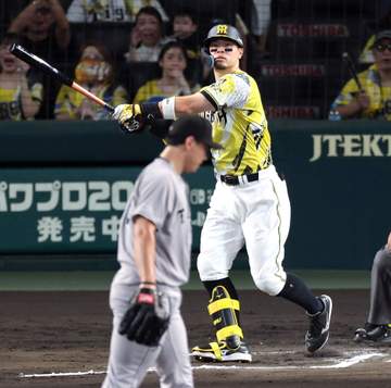 【解説】不調から一瞬で変わる阪神・佐藤輝の打撃 22号決勝アーチ直前に「予兆」のようなものが